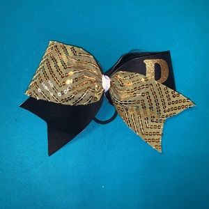 Cheer bow